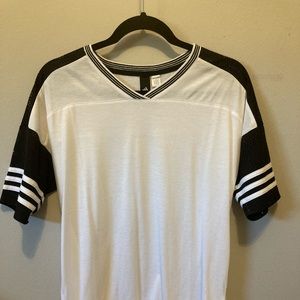 Adidas jersey style t-shirt with mesh sleeves